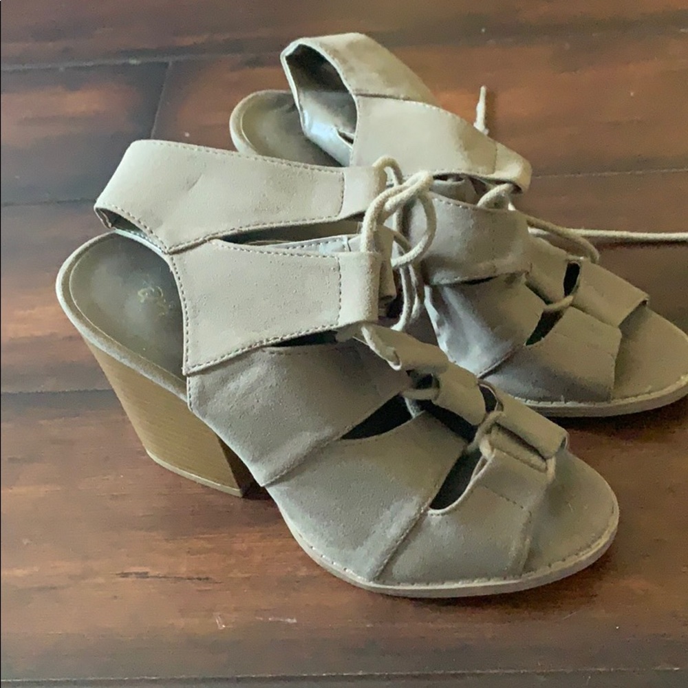 Platforms shoes